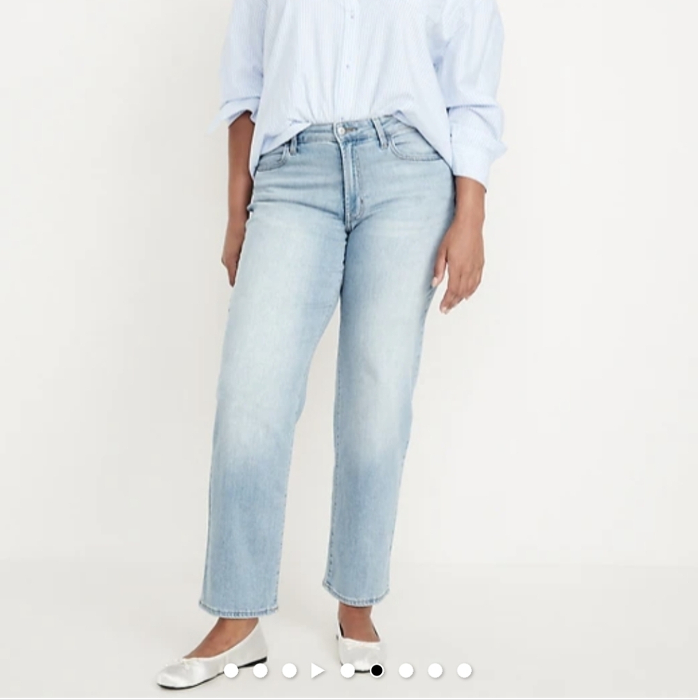 NWT Size 12 Old Navy Tall High Rise Wow Loose. Light Wash.